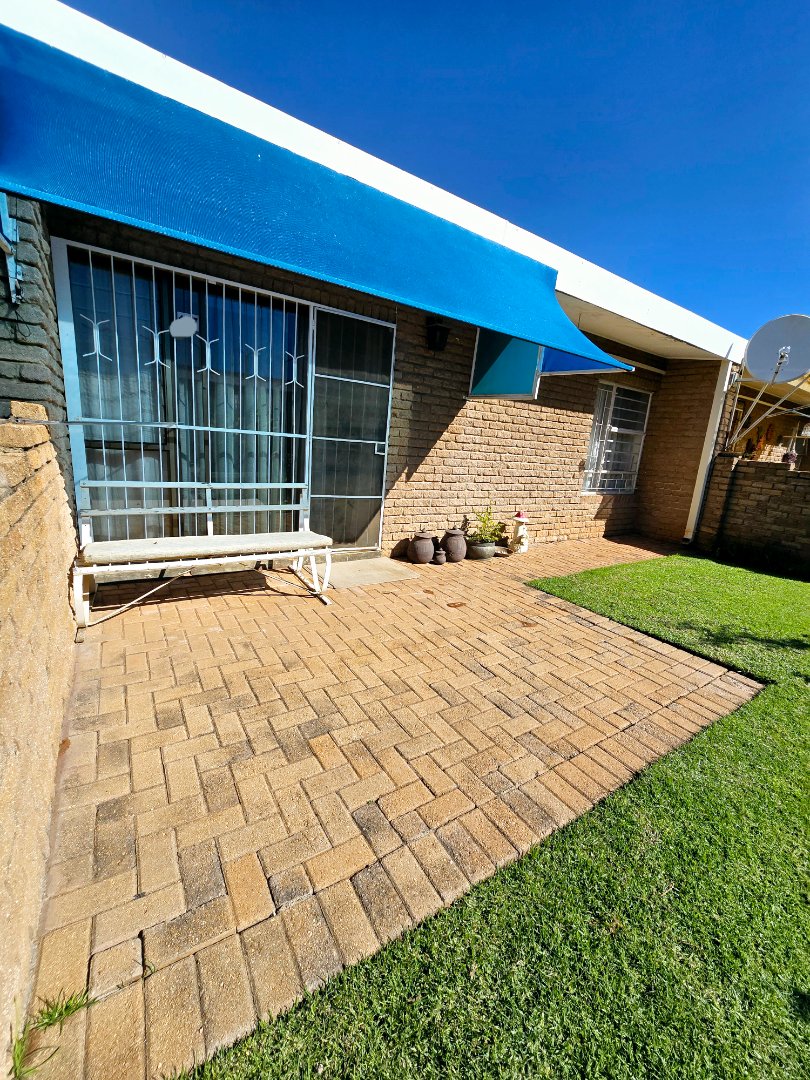 1 Bedroom Property for Sale in Oudorp North West
